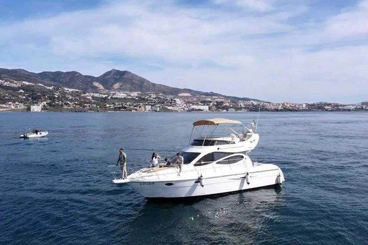 2 ore Privato Yacht viaggio bevande e delfini da Fuengirola
