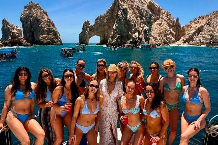 Excursion privée en yacht à Cabo : Arche, plongée, nourriture et boissons