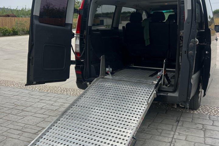 Katakolo: Wheelchair-Accessible Olympia Private Tour