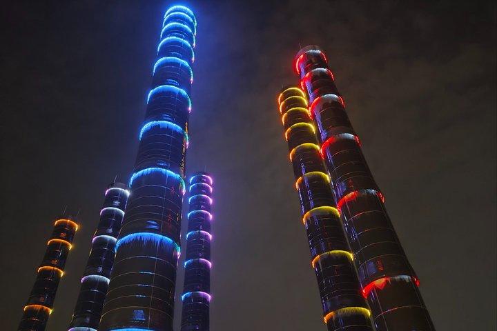 Private Chengdu Night Tour with Bamboo Fountain and Twin Towers
