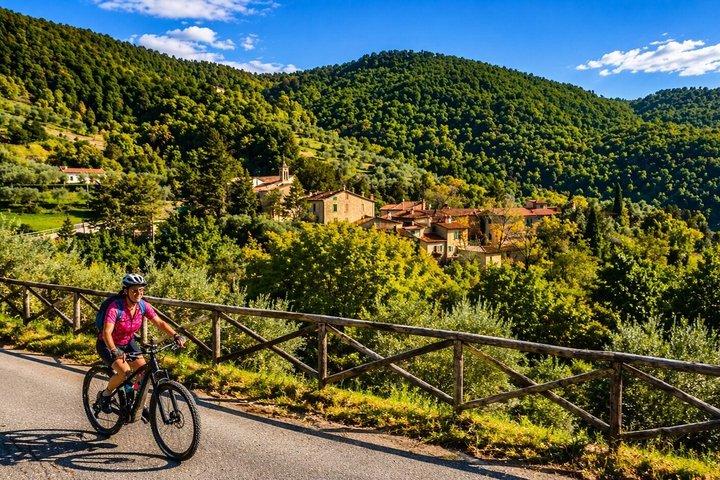 Sienne et ses collines : une visite virtuelle guidée en vélo électrique