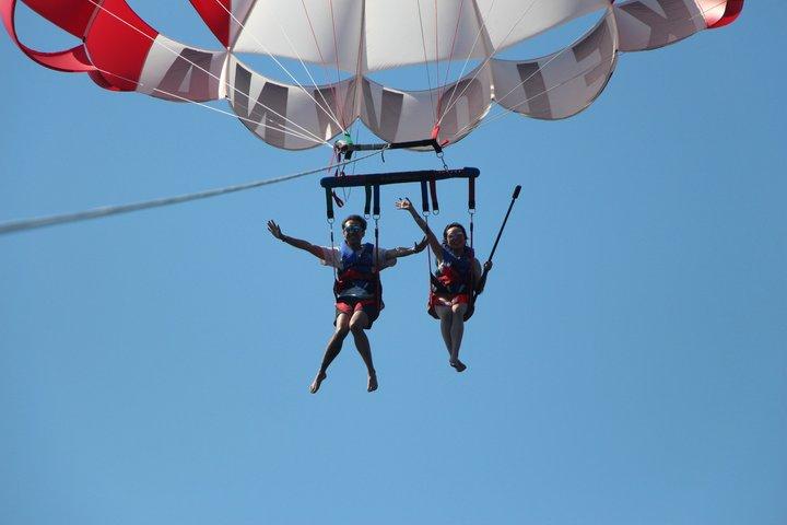 Kelowna Groep Parasailing Tour en Boottocht