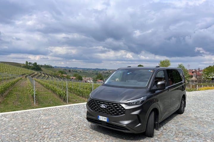 Private Barolo Wine Tour from Milan – Boutique Winery & Pick-up