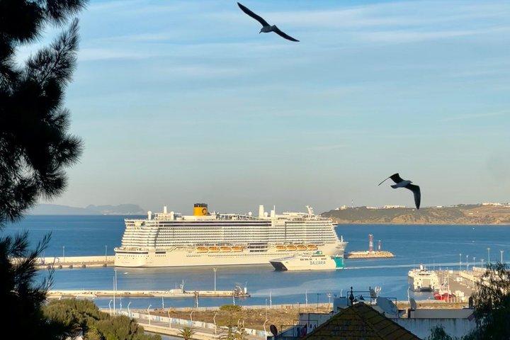 Tanger Private Tour: Caverna de Hércules, Cap Spartel & Camel Ride