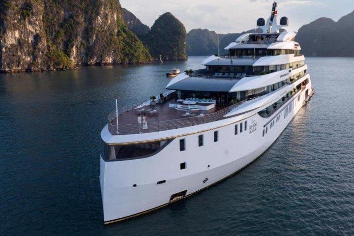 Grand Pioneers 6 - Star Luxury Cruise : 2 - Day Ha Long Bay Escape
