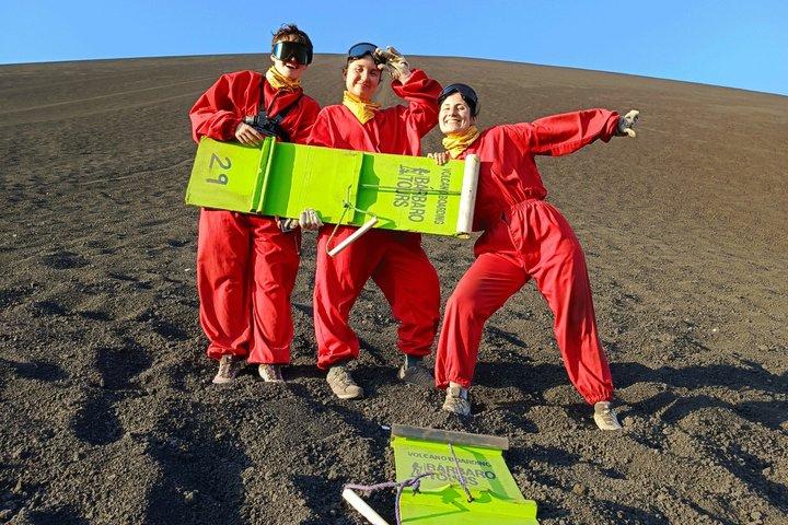 Descente en kayak sur le volcan Cerro Negro au départ de León, au Nicaragua