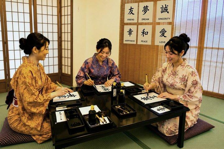 Kyoto Authentic Japanese Calligraphy in a Traditional Studio