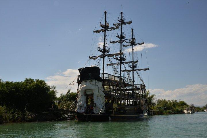 Side Manavgat Tour with Waterfall Bazaar Lunch and Hotel Transfer