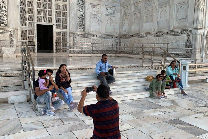 Excursion d'une journée au Taj Mahal au départ d'Hyderabad avec vols et déjeuner