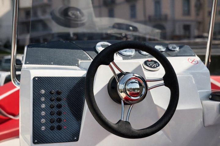 Selbstfahrerbootverleih auf dem Comer See Keine Lizenz erforderlich