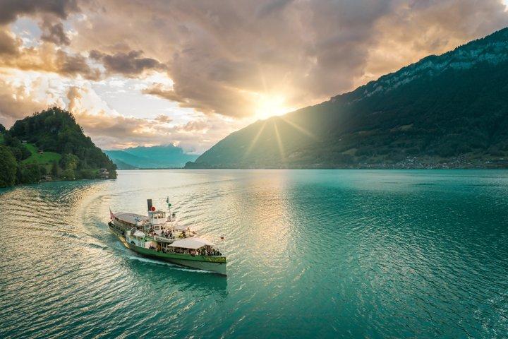 Interlaken - Brienz Day Tour: Lake Cruise & Rothorn Railway