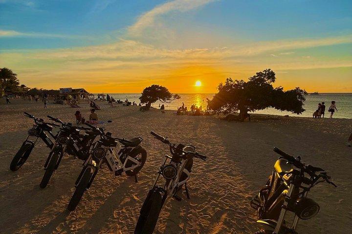 Oranjestad City Sunset Cykeltur