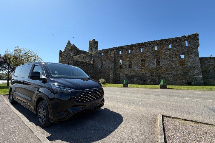 プライベートラグジュアリーツアーBlarney Castle Jameson & Cobh, 7 Guests Max