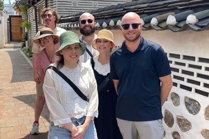 My Brandnew Old Seoul: Bukchon Native Storytelling Walk
