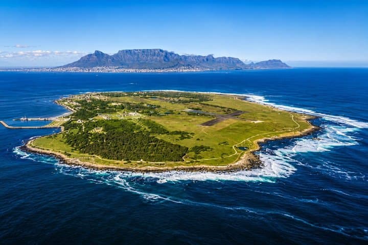 Cape Town: Robben Island Tour Including Ferry Tickets & Transfers
