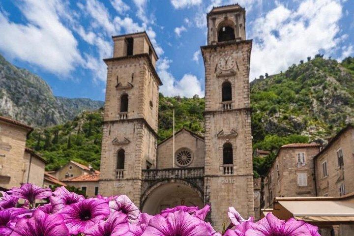 Giro in funivia e passeggiata nella città vecchia dell'UNESCO