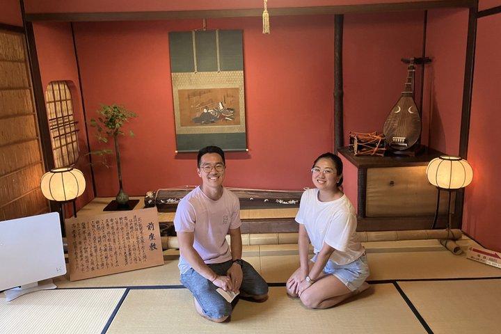 Kanazawa Omicho Market Food Private Tour with Licensed Guide