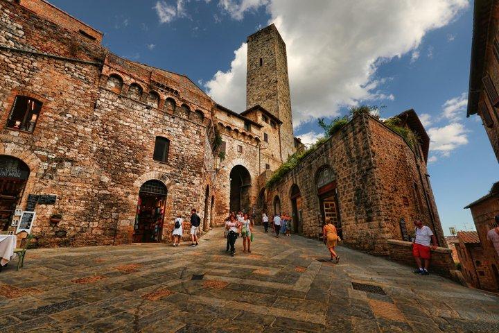 Toscane de Rome : Montepulciano, Pienza, Dégustation de vins et fromages