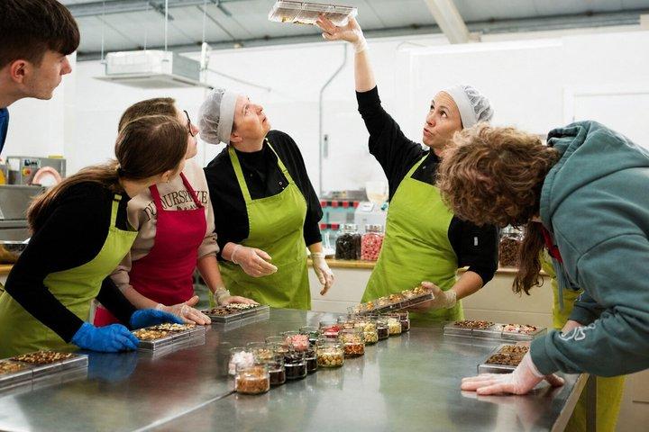 Irish Chocolate Making Workshop. Hidden Heartlands. Geführt