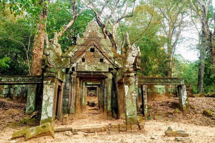Koh Ker & Beng Mealea Private Adventure- Professional Photography