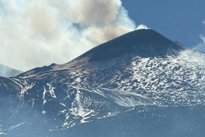 Private Mount Etna Tour fra Catania med Officiel Tour Guide