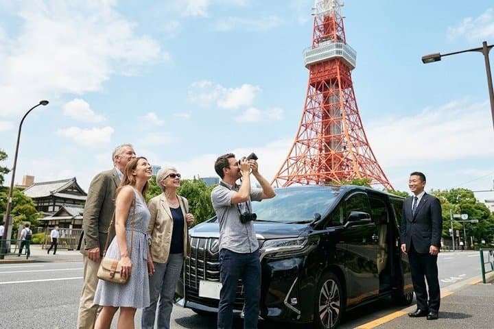 Private Tokyo Tour with Licensed Guide & Vehicle (Max 15 persons)