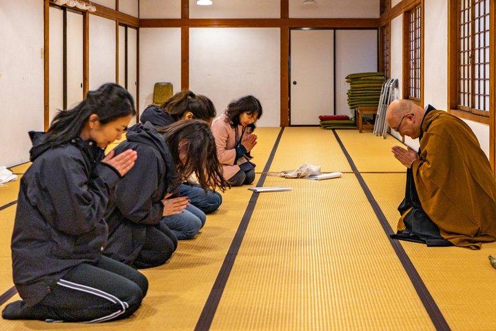 Fukushima Aizu Samurai Zazen Esperienza guidata a Nisshinkan
