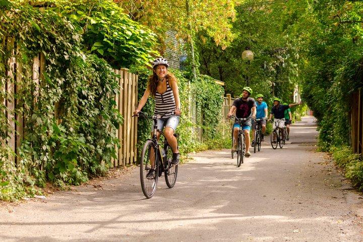バイク/E-バイクツアー:モントリオールの隠れた宝、ビールまたはワイン付き