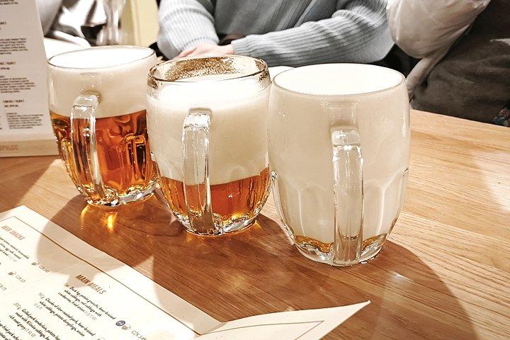 Pilsen、ガラス細工&カールシュタイン:プラハからのプライベート日帰り旅行