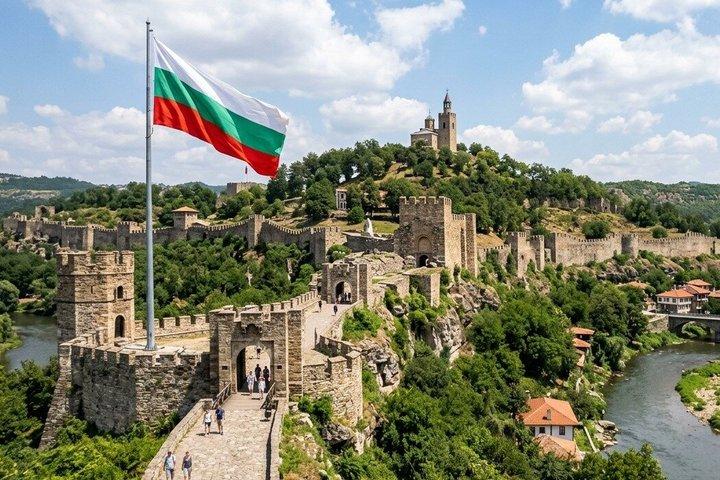 Bulgaria - Private Tour - Veliko Tărnovo, Arbanasi, Rock Church