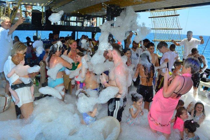 Alanya Piratbåttur All-inclusive med lunch och transfer