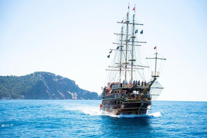 Alanya Piratbåttur All-inclusive med lunch och transfer