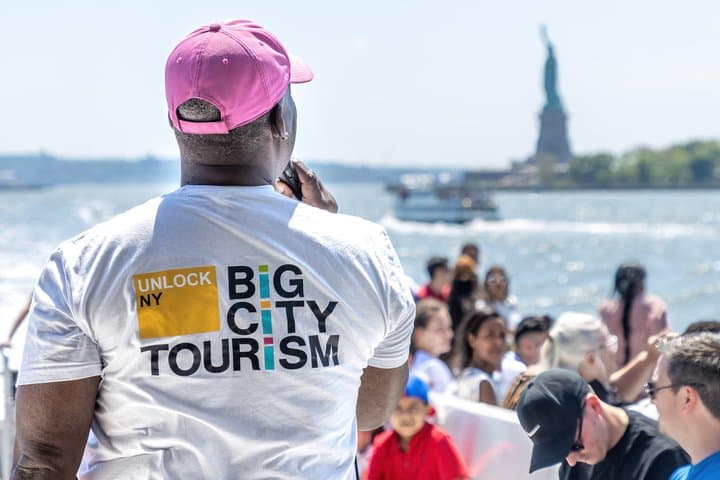 Statue of Liberty & NYC Skyline Cruise - Freedom Liberty Tour