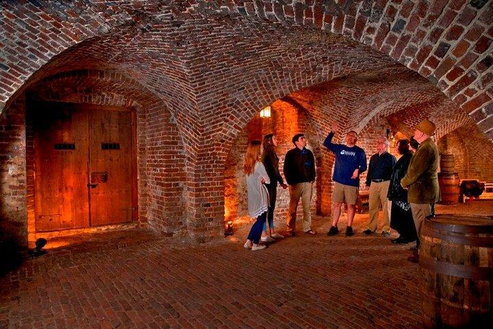 Charleston Ghost & Dungeon Night-Time Walking Tour med adgang til Provost Dungeon
