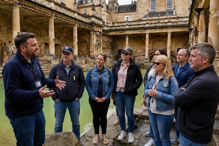Visite privée Stonehenge Bath&Cotsworlds Day au départ de Londres 14 invités