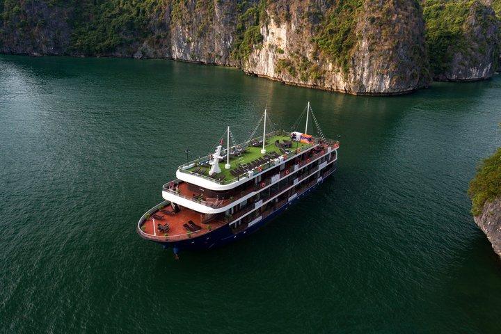 Halong Bay & Lan Ha Bay 2D1N Cruzeiro em La Pandora a partir de Hanói