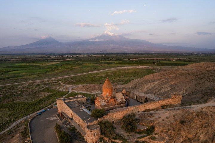 Tour condiviso di Khor Virap Garni Geghard e Sinfonia di pietre