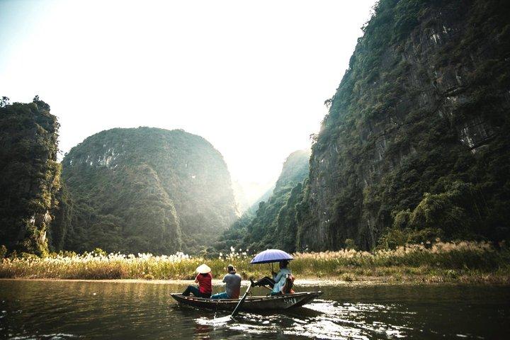 Private Day Tour from Hanoi to Ninh Binh with Transportation