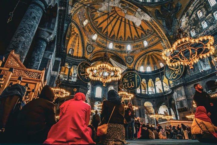 Istanbul Hagia Sophia Topkapi e Basílica Cistern Tour