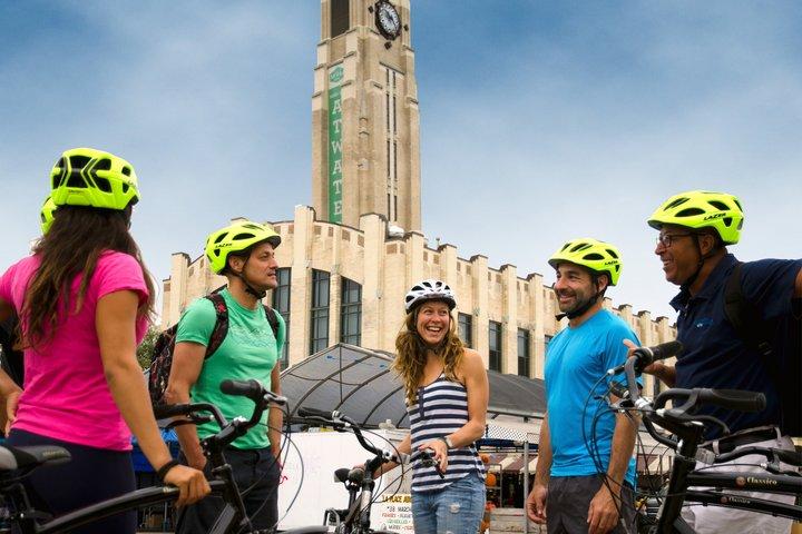 モントリオール・ラシーヌ運河沿いの半日自転車レンタル