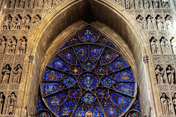 Tour a piedi di Reims Coronations Conflitto e Champagne