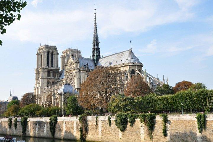 Tour por la ciudad de París con audio y entradas al Atelier des Lumières