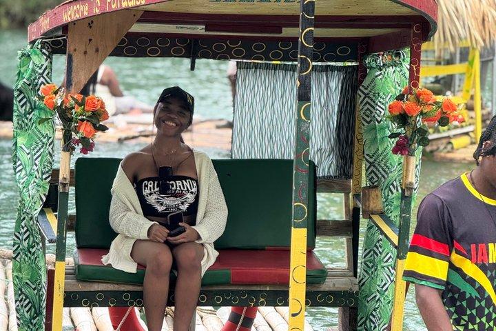 Bamboo Rafting Party Catamaran Ricks Café com transporte