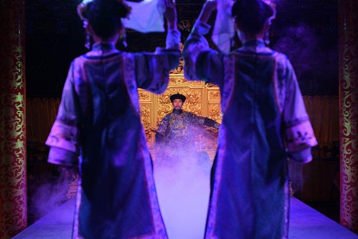 Beijing Qing Dynasty Courtyard Dinner and Show Experience