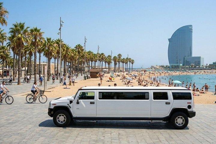 バルセロナのプライベートリムジンツアー - 2時間の贅沢な旅