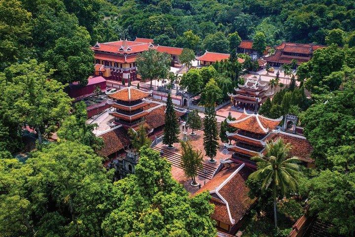 Hanoi a Profumo Pagoda Day Trip con pranzo incluso