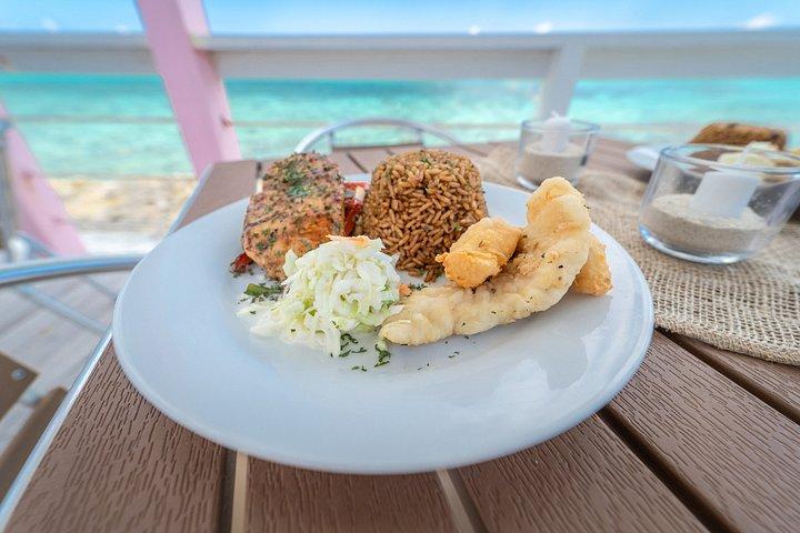 ナッソー : パールアイランドビーチエスケープ&バハマランチ-日帰り