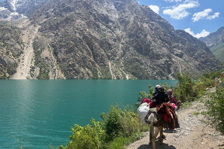 2 - Dagstur till Samarkand och de sju sjöarna