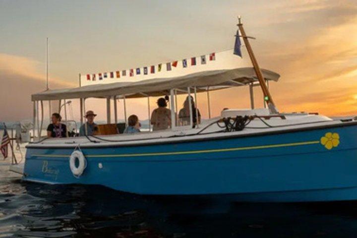 Crociera pubblica in barca al tramonto sul lago Champlain
