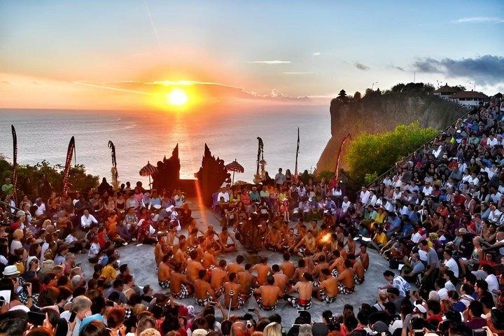 Privé ULUWATU zonsondergang hoogtepunt en diner All Inclusive